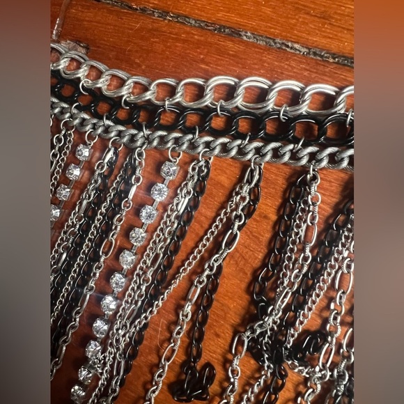 Women’s choker chain link sequin waterfall necklace rhinestone black silver - Picture 3 of 4